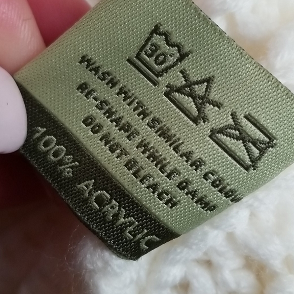 Man of Aran beanie - Picture 5 of 5